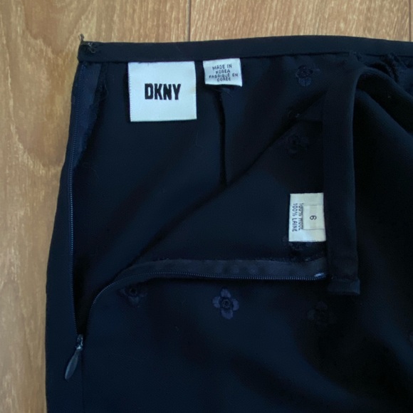 DKNY Embroidered Skirt - Picture 3 of 4